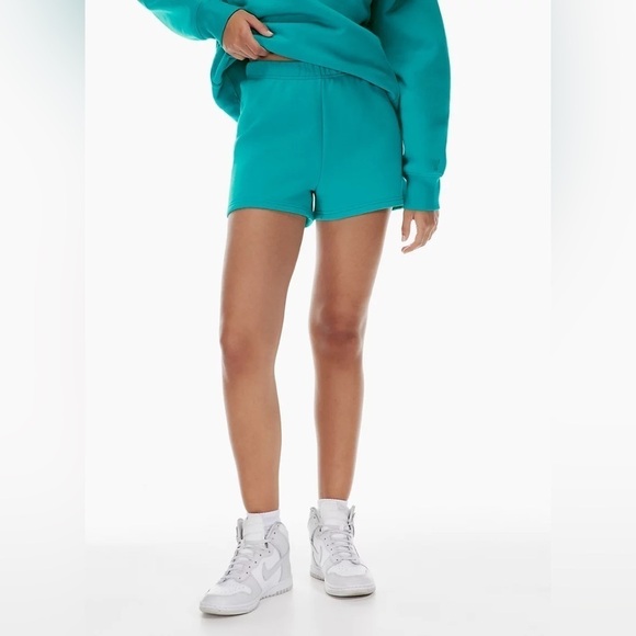 Aritzia Tna Cozy Fleece Perfect 5” Sweatshort - Picture 1 of 7